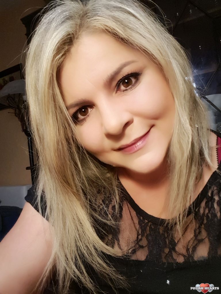 Apologise, 33 year old woman hookup 42 year old man suggest 33 year old woman hookup 42 year old man theme.... You