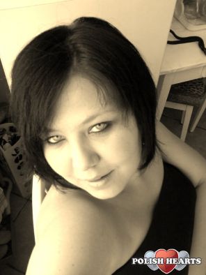 MMeniaa893