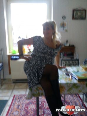 siedze na stole 