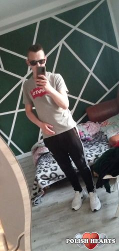 Tomi323