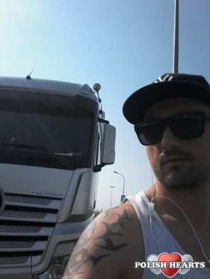czarnyscaniav480