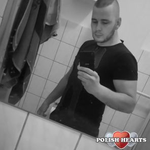 Akroo