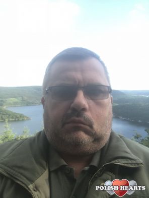 Ja mieszkam tam gdzie inni przyjeżdzają na urlop . A moja twarz przed p&oacute;ł  wyglądała inaczej . 