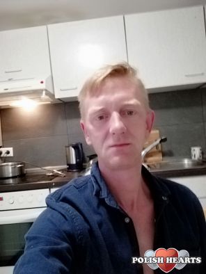 Na kacu giganci. Zadko pije ale czasami lubię. Nie szukam pięknej kobiety ale mądrej. ????