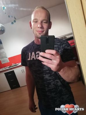 Tomasz19063