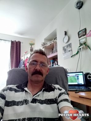 Jestem wsfoim pokoiku na hotelu
